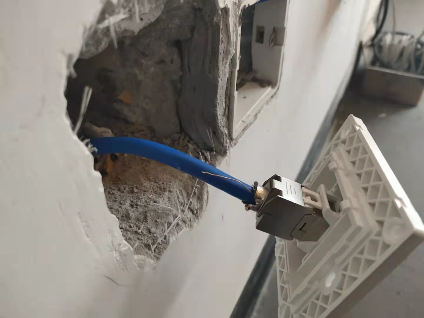 屏蔽線正確接法圖片_屏蔽線接線方法_屏蔽線怎么接地圖片