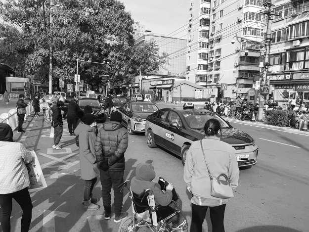 去哪兒網打車怎么使用_網絡打車如何開發票_打車要打出租車網站