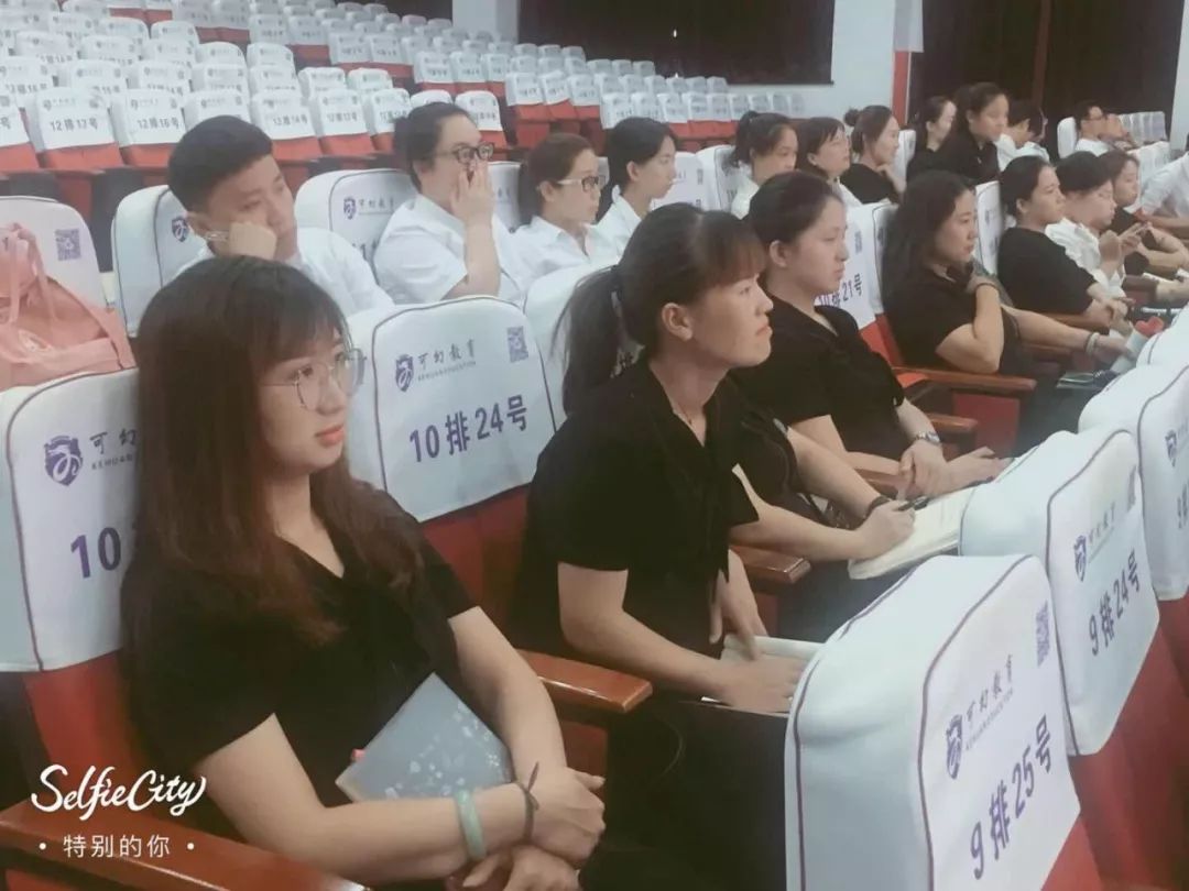 現(xiàn)在進行時的幽默導入_現(xiàn)在進行時講課怎么引入_現(xiàn)在進行時態(tài)導入