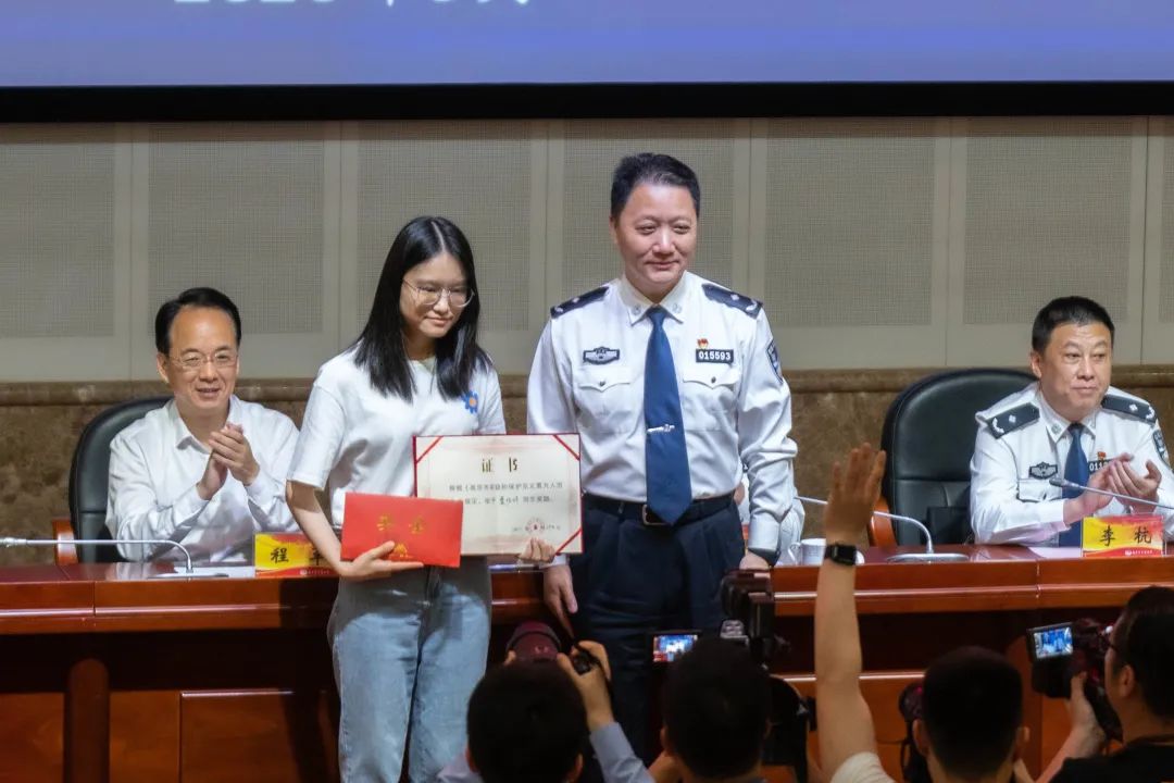 短信呼服務(wù)是不是拉黑_短信呼是拉黑還是關(guān)機_短信呼拉黑