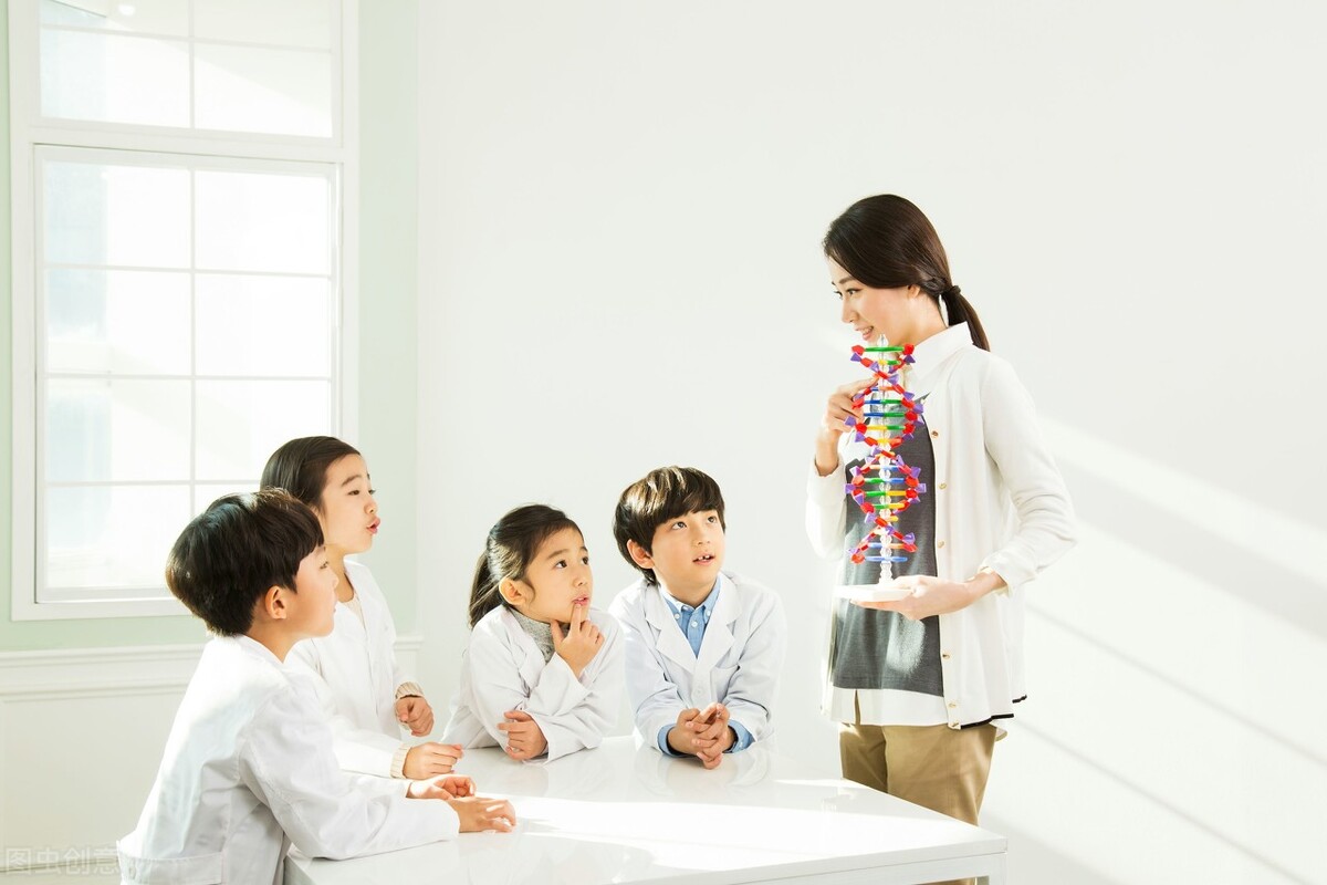 現在進行時的幽默導入_現在進行時課程導入語_現在進行時態導入